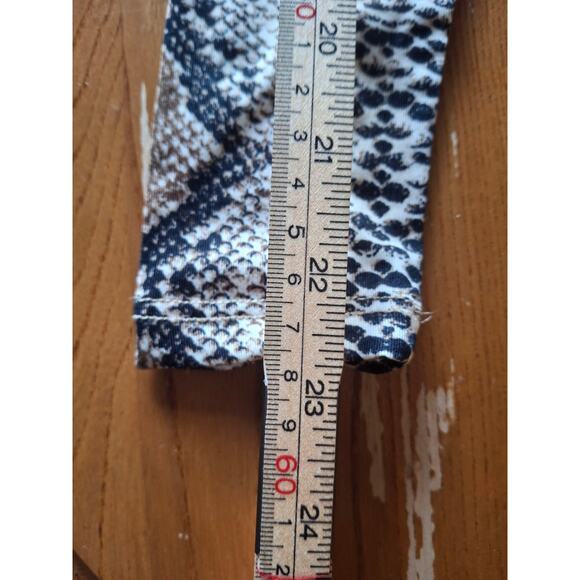 Windsor Snake Print One Long Sleeve Crop Top Size S - Picture 6 of 6